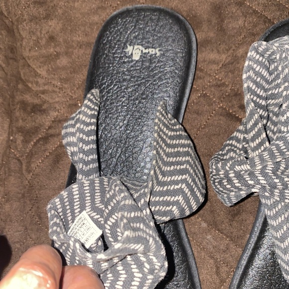 size 11 Sanuk - Picture 3 of 5